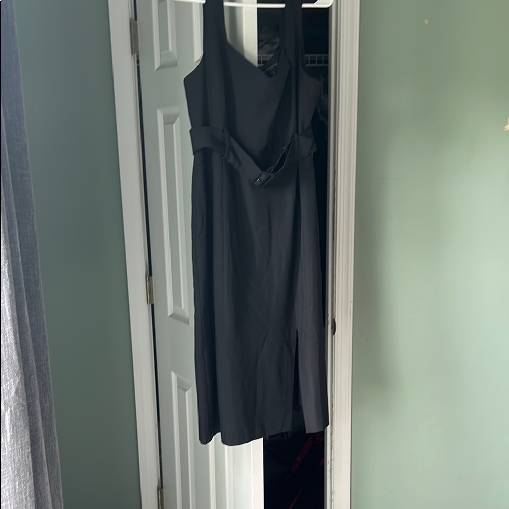 Elegant Black Sleeveless Dress